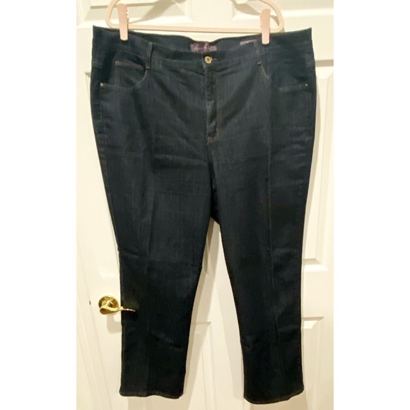 Gloria Vanderbilt Denim - Plus Size Jeans​​​​​​​​​​